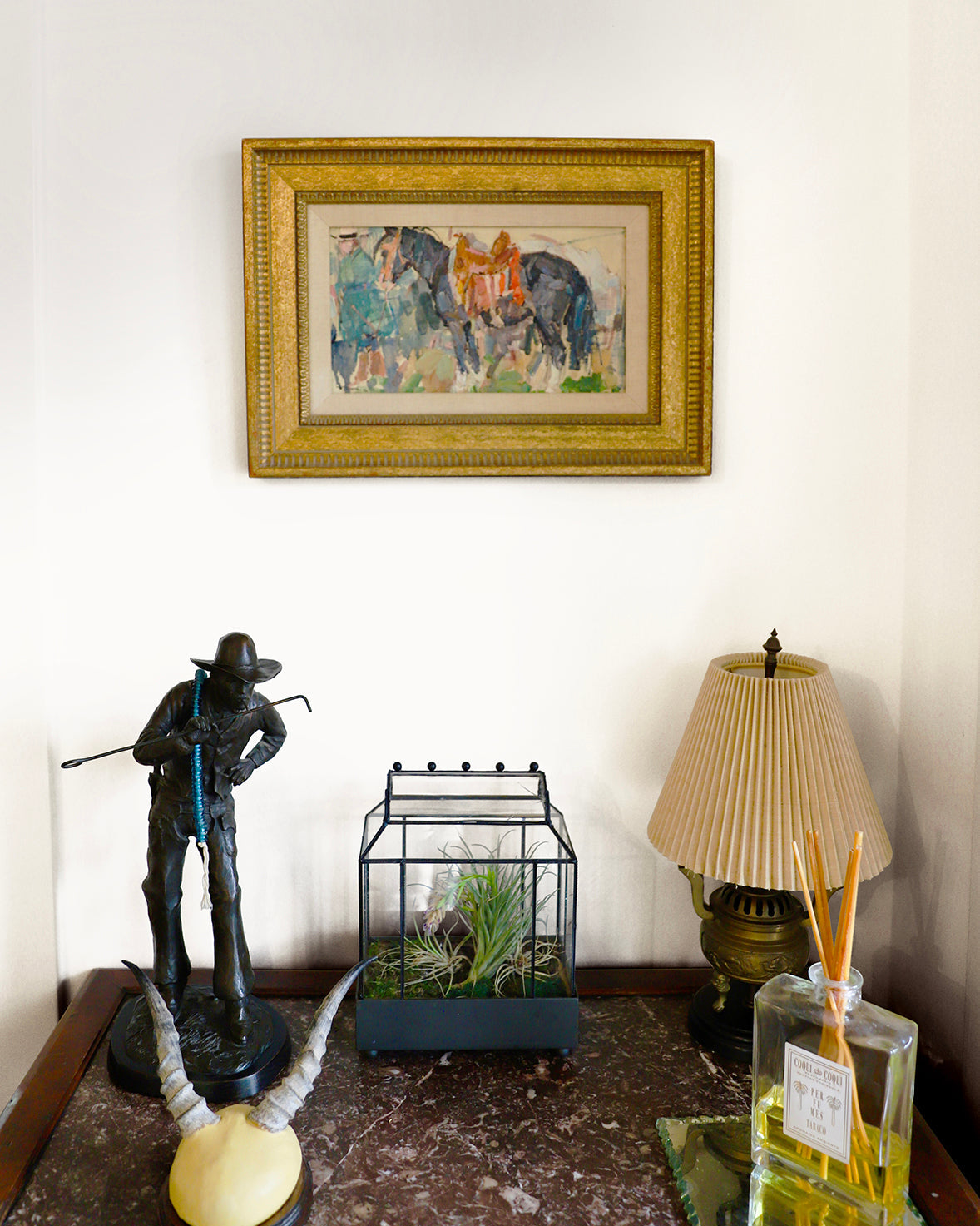 Blanche Neige white walls