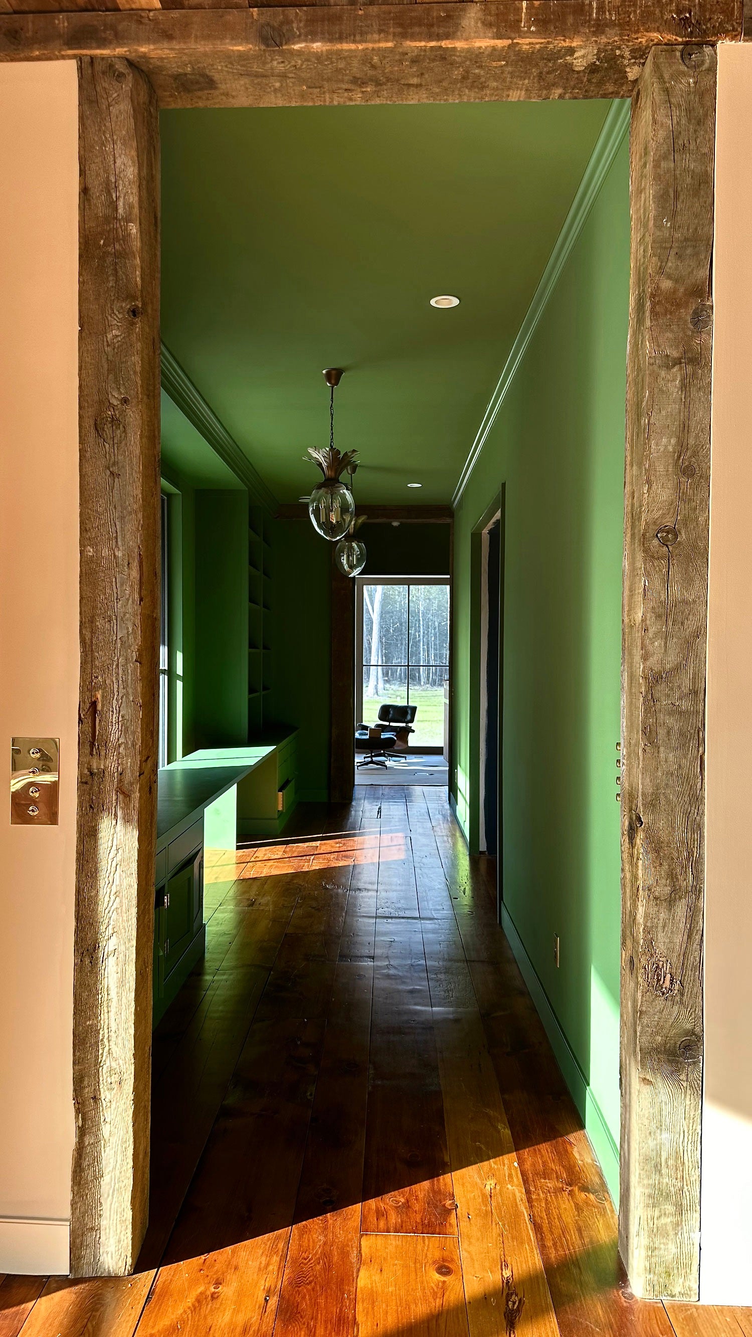 green entrance with Alkemis mineral paint